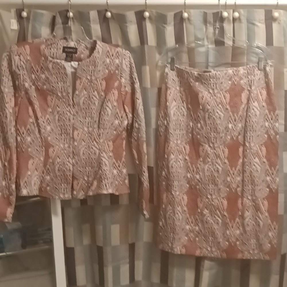 NWT FINAL PRICE ASHRO multi-colored foliage print 2-pc suit w slit - Picture 12 of 14